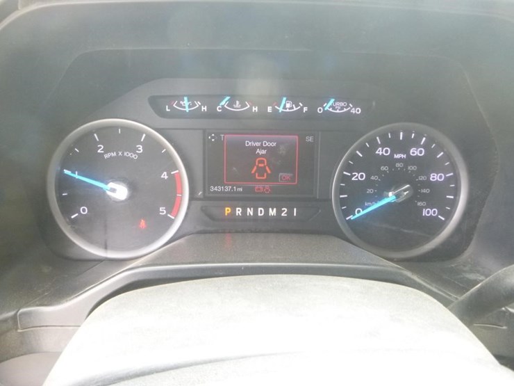 2017-ford-f450-image-15