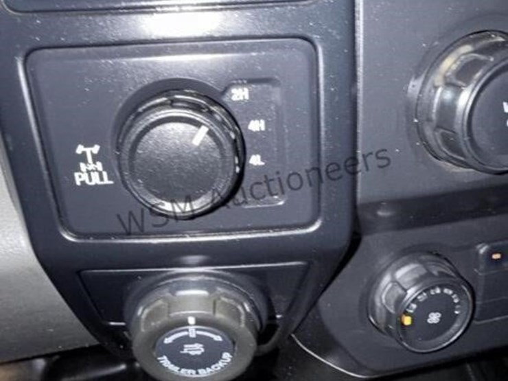 2020-ford-f150-image-24