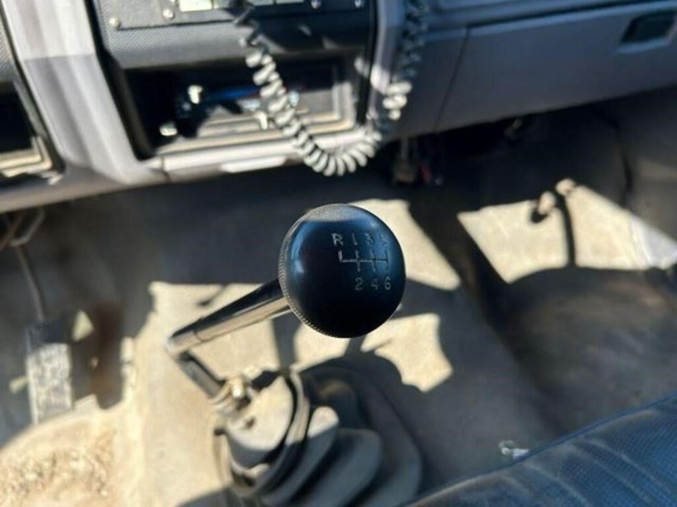 1996-ford-f700-image-19