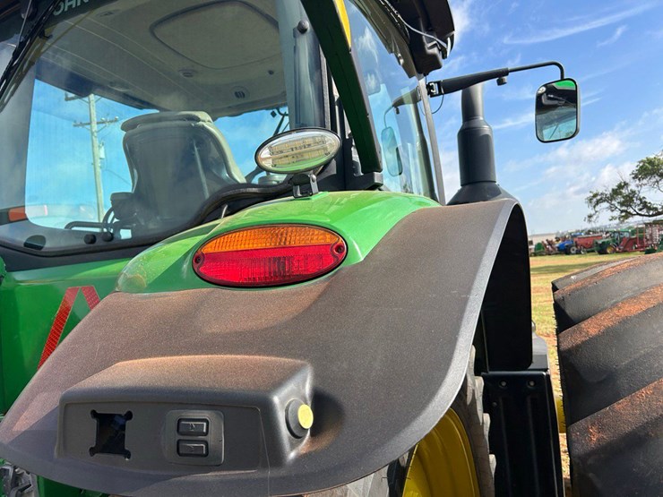 2016-john-deere-8345r-image-39
