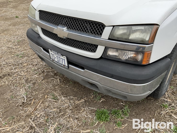 2004-chevrolet-silverado-1500-image-10