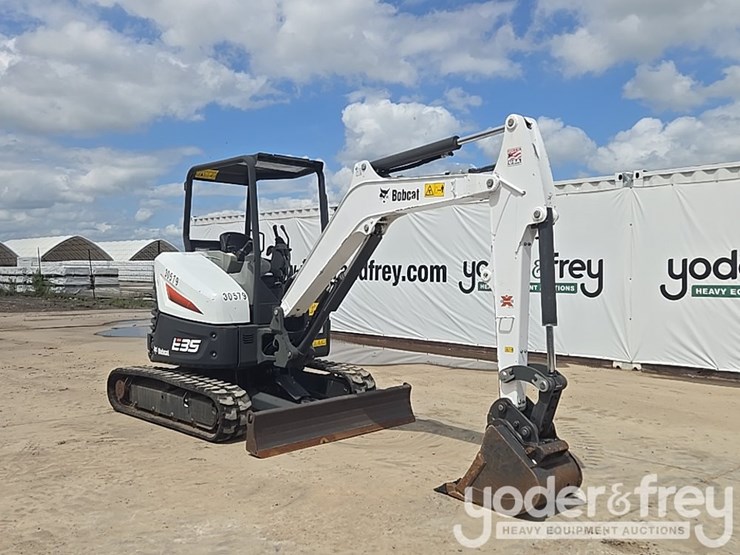 2021-bobcat-e35-image-7