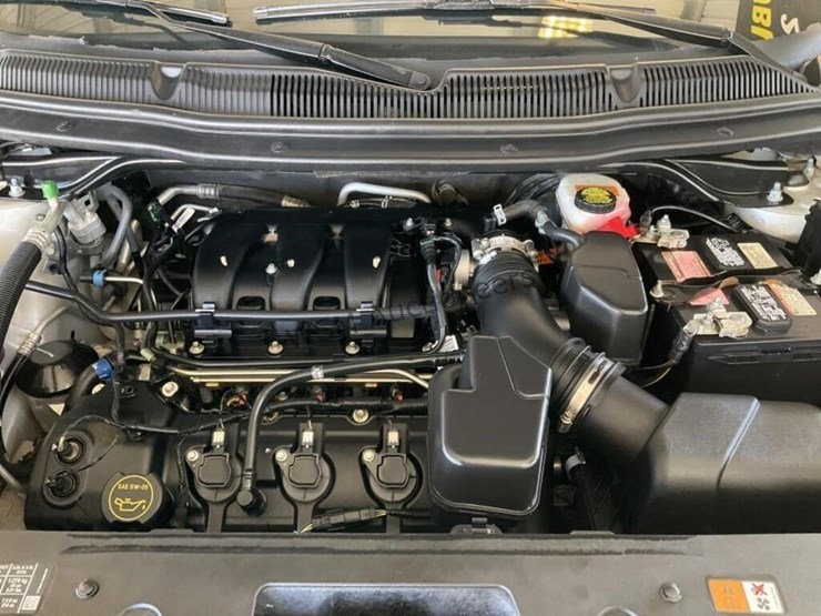 2018-ford-explorer-image-11