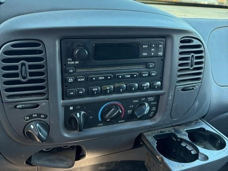 2003-ford-f150-image-8