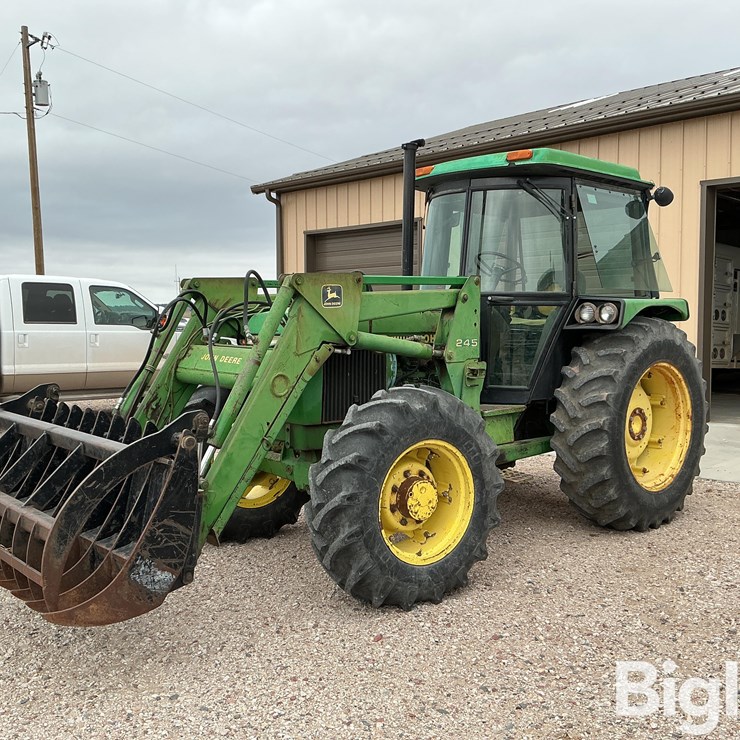 1987 JOHN DEERE 2555