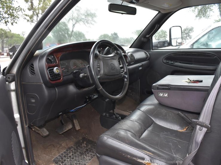 2002-dodge-ram-3500-image-6