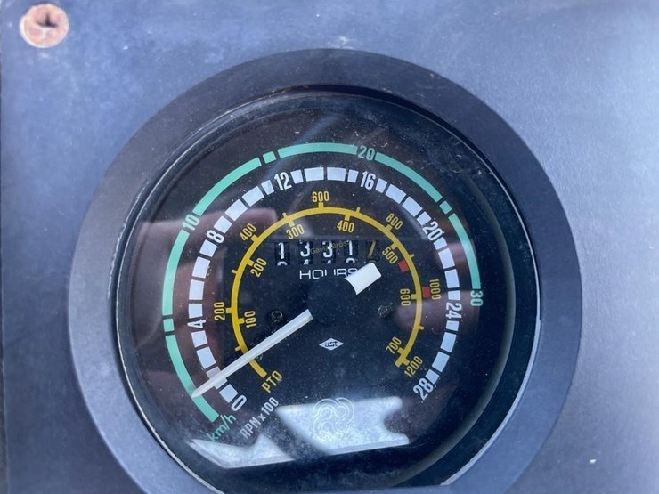 agco-allis-5650-image-13