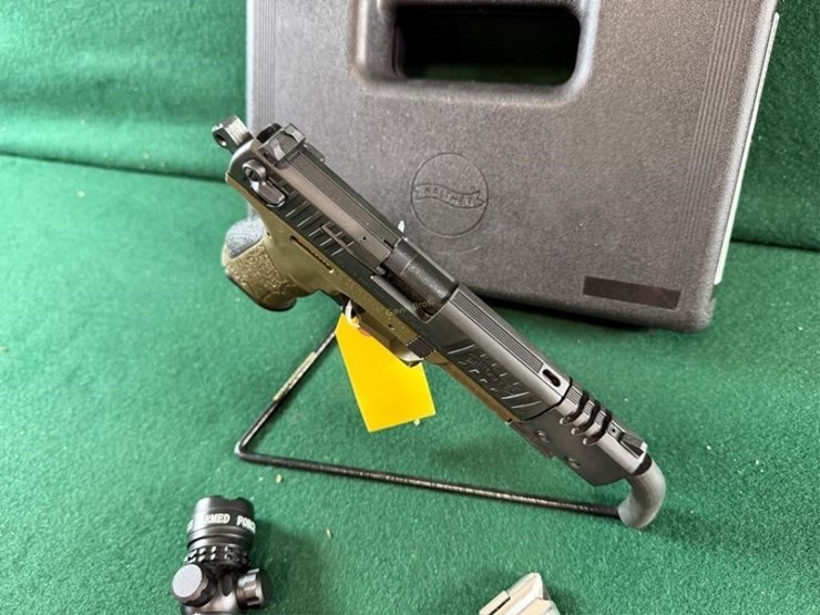 walther-p22-22lr-pistol-image-6