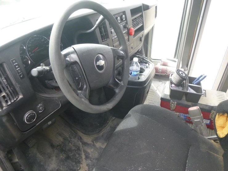 2009-chevrolet-3500-image-8