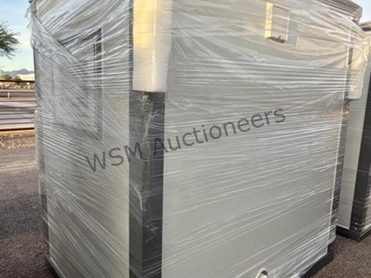 mobile-toilet-unit-image-4