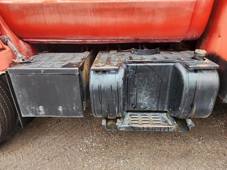 1998-caterpillar-3116-image-18