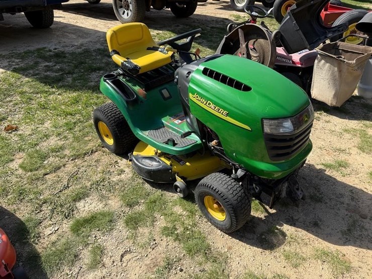 john-deere-l110-image-3