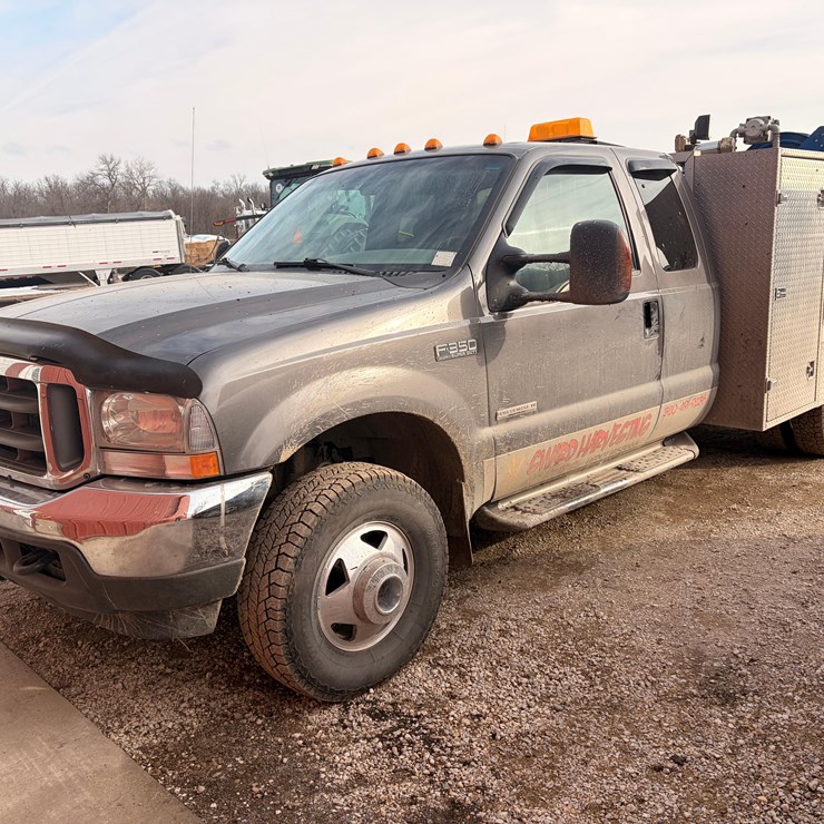2004 FORD F350