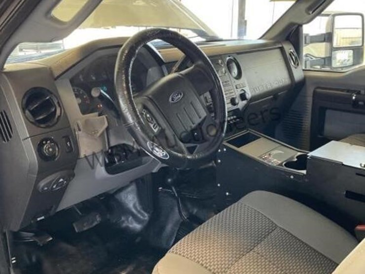 2016-ford-f350-image-25