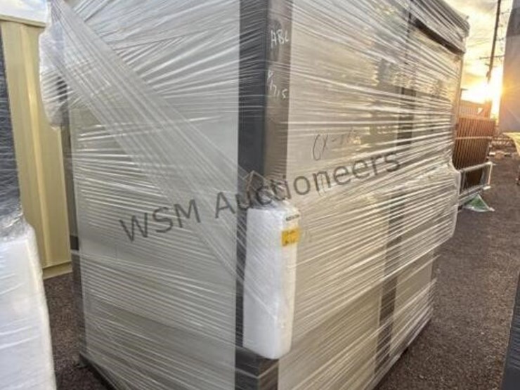 mobile-toilet-unit-image-1