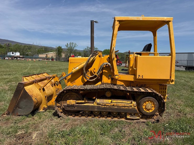 deere-555g-image-5
