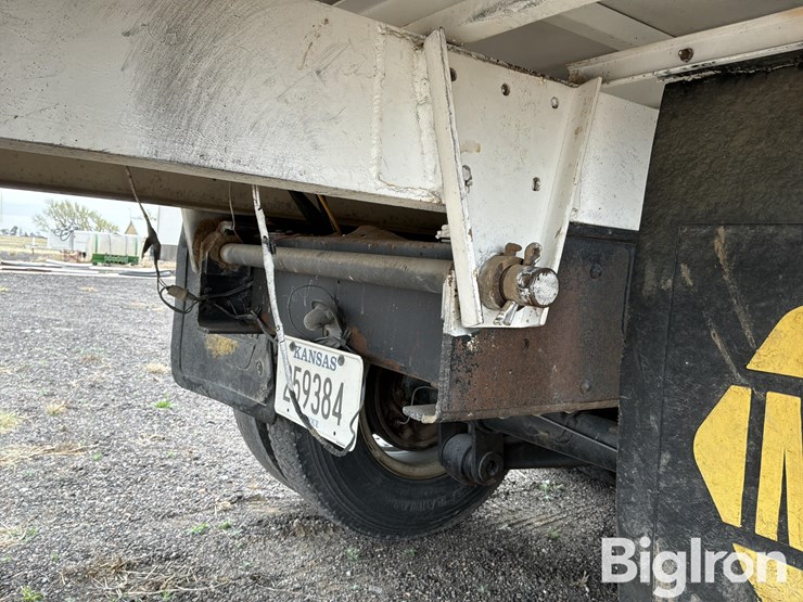 1964-chevrolet-c65-image-18