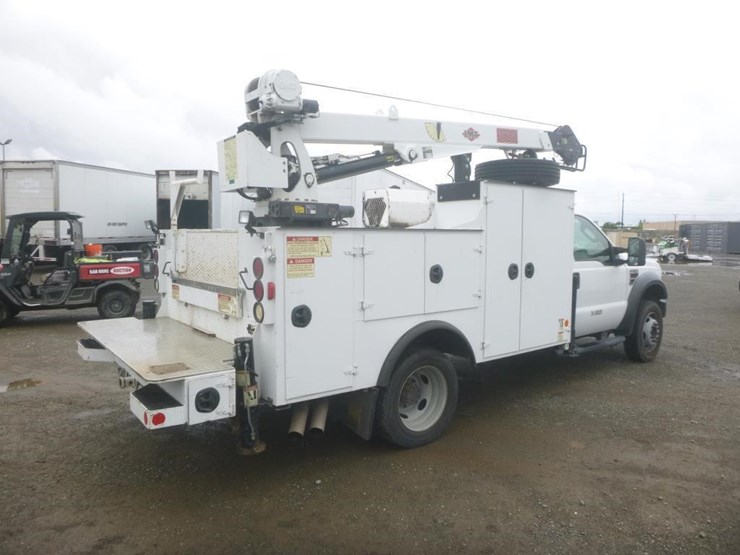 2008-ford-f550-image-3