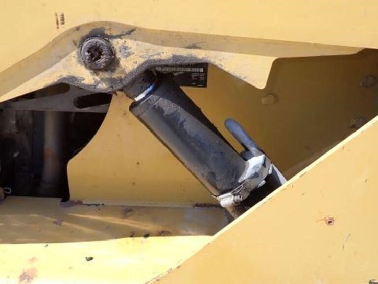 2009-caterpillar-232b-image-26