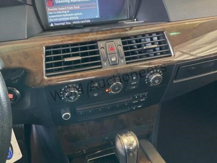 2007-bmw-525i-sdn-image-18