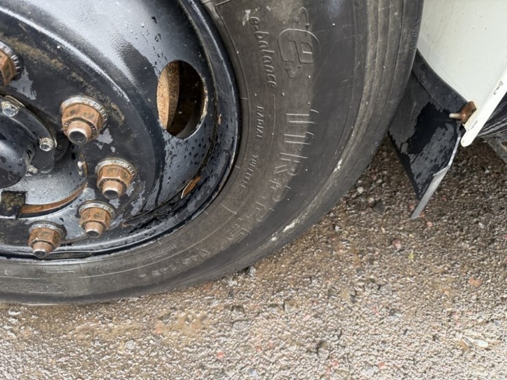 2006-international-durastar-4400-image-17