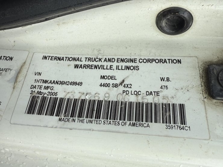 2006-international-durastar-4400-image-9