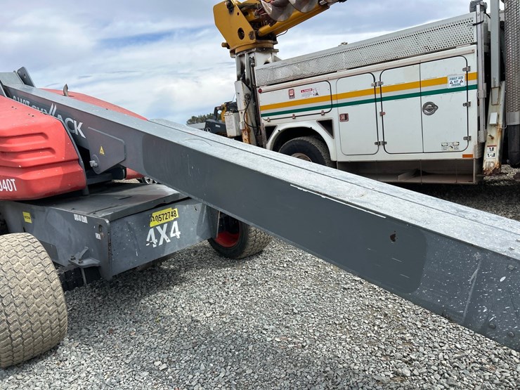 2017-skyjack-sj40t-image-18