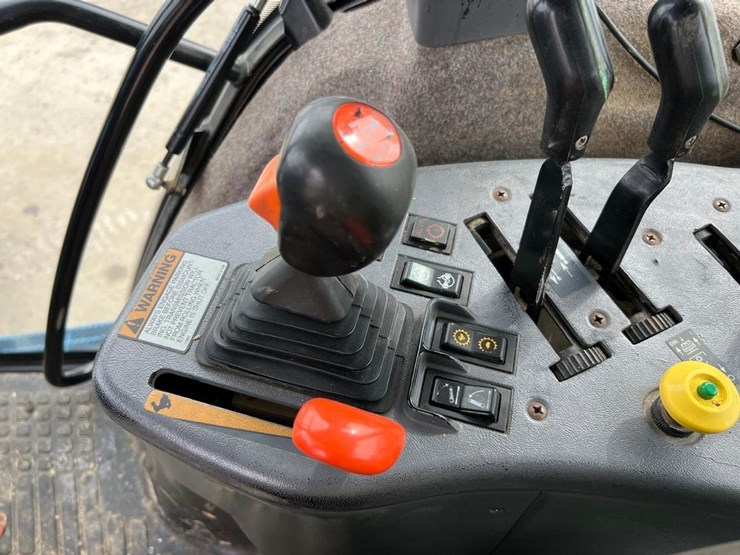 new-holland-8770-image-59