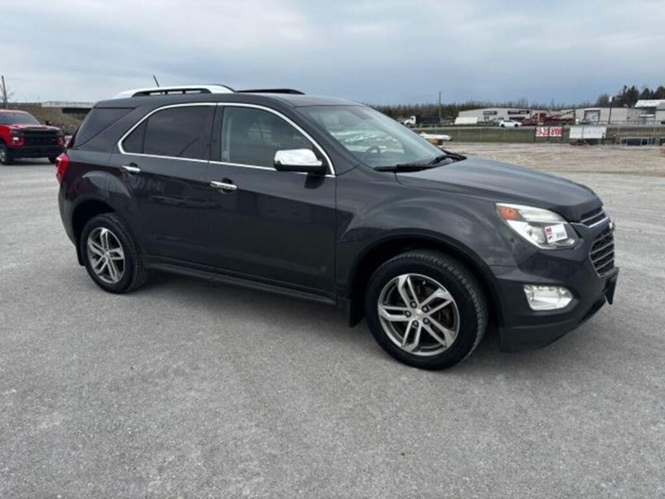 2017-chevrolet-equinox-image-2