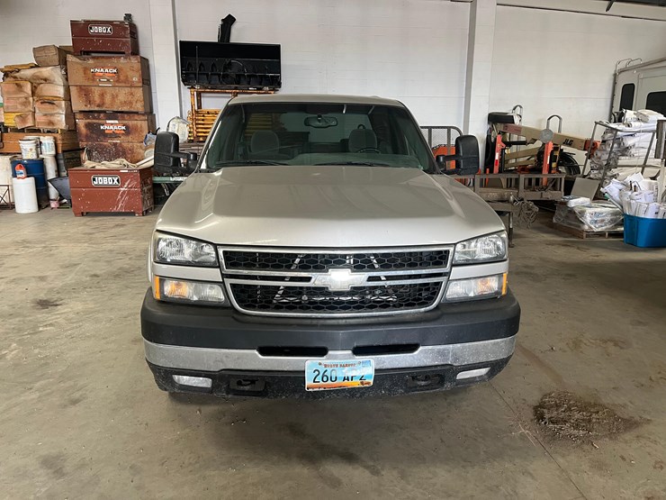 2007-chevrolet-pickup-image-2