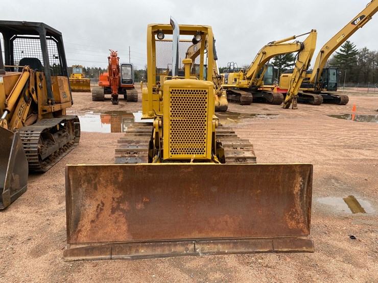 international-td8-image-2