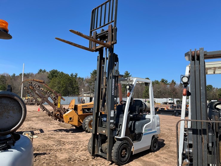 #1133-•-unicarriers-lp-forklift-image-21