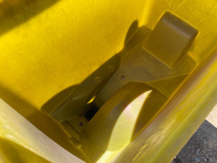 john-deere-7200-image-21