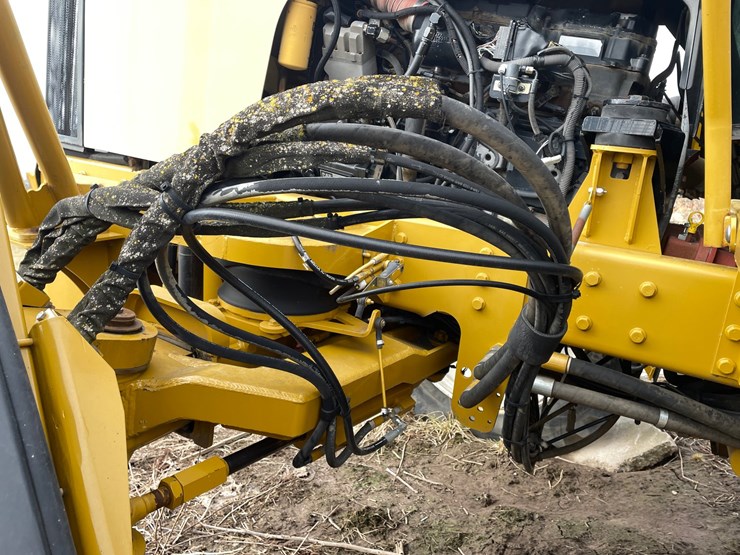 #5515-•-agco-rogator-u1264c-ag-chem-sprayer-image-16