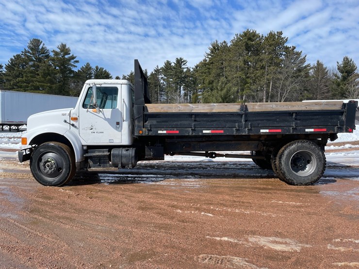 1990-international-4900-image-2