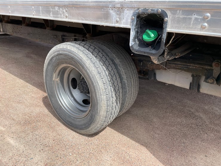 2009-ford-e450-image-37