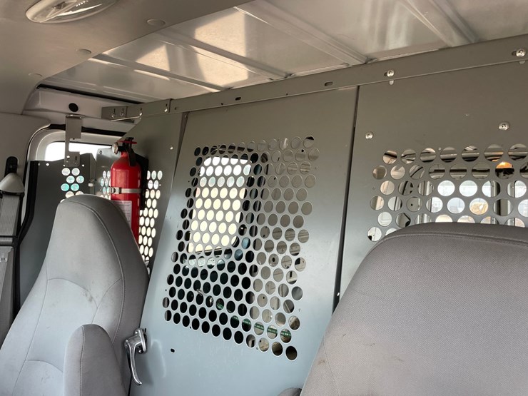 2006-ford-e350-image-17