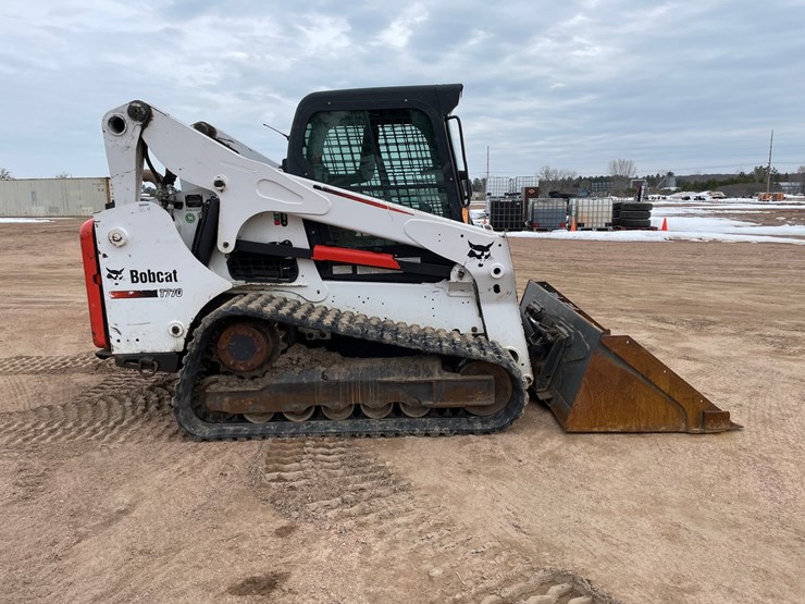 2016-bobcat-t770-image-6