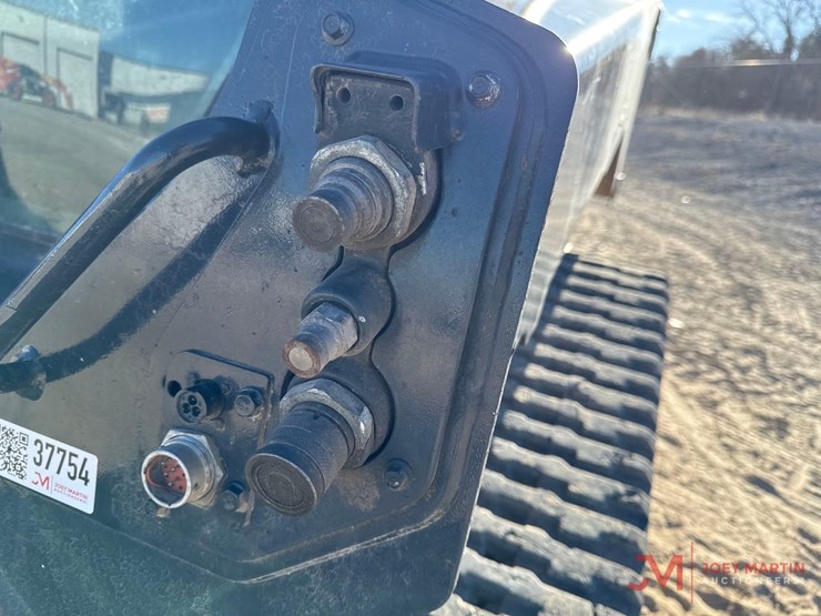 2018-deere-333g-image-5