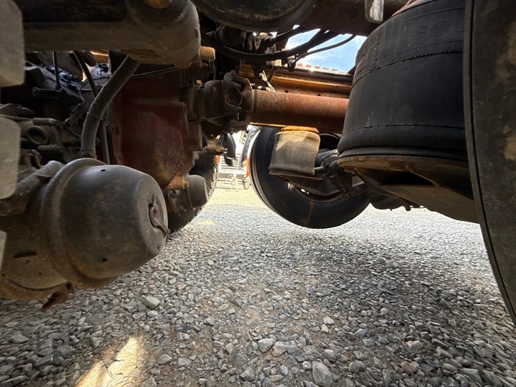 2007-mack-cl733-image-39