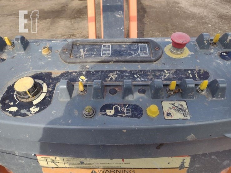 2008-jlg-860sj-image-7