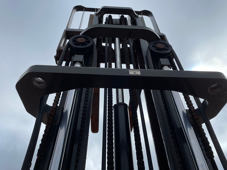 #1164-•-unicarriers-3,450-lbs-lp-forklift-image-39