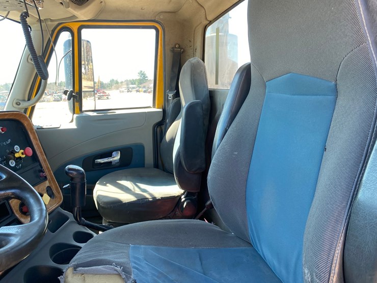 2009-international-prostar-image-48