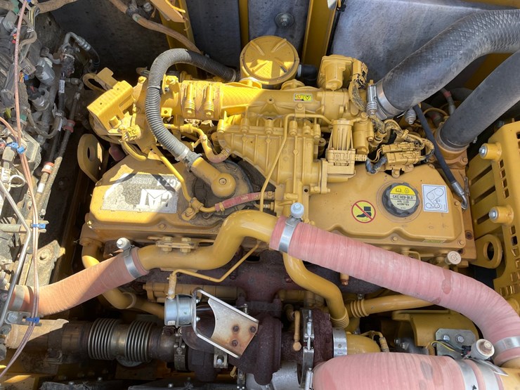 caterpillar-324e-image-65