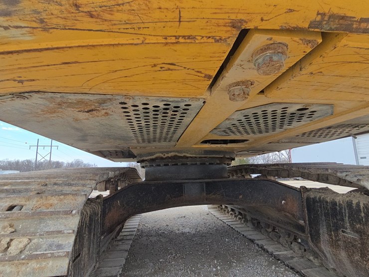 2014-deere-160g-lc-image-86