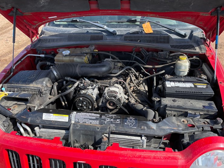 2005-jeep-liberty-image-35