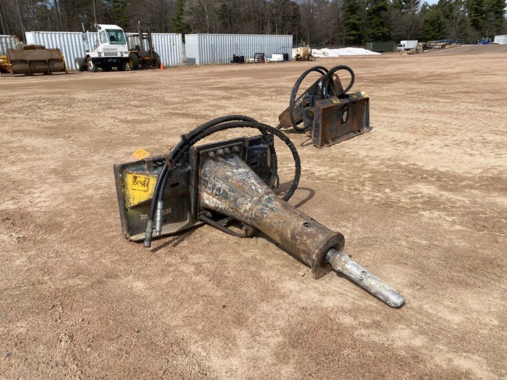 2017-bobcat-hb980-image-3