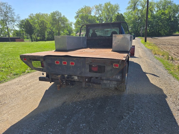 2008-ford-f550-image-16