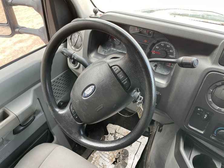 2009-ford-e450-image-53