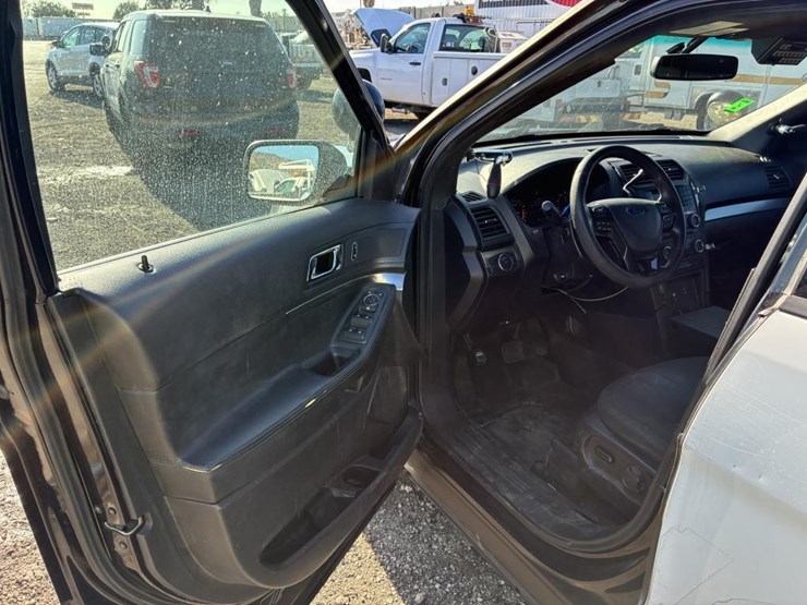 2017-ford-explorer-police-interceptor-image-11